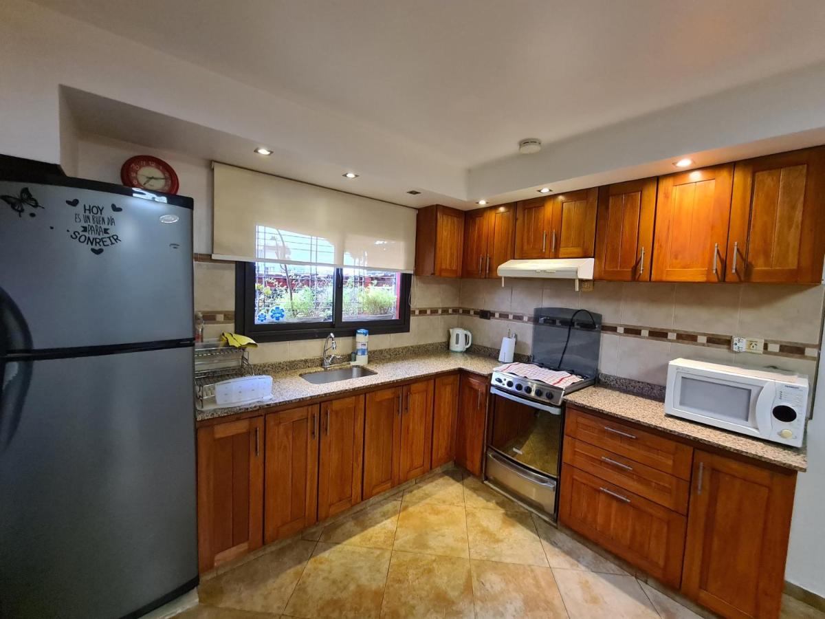 Red House - Housity