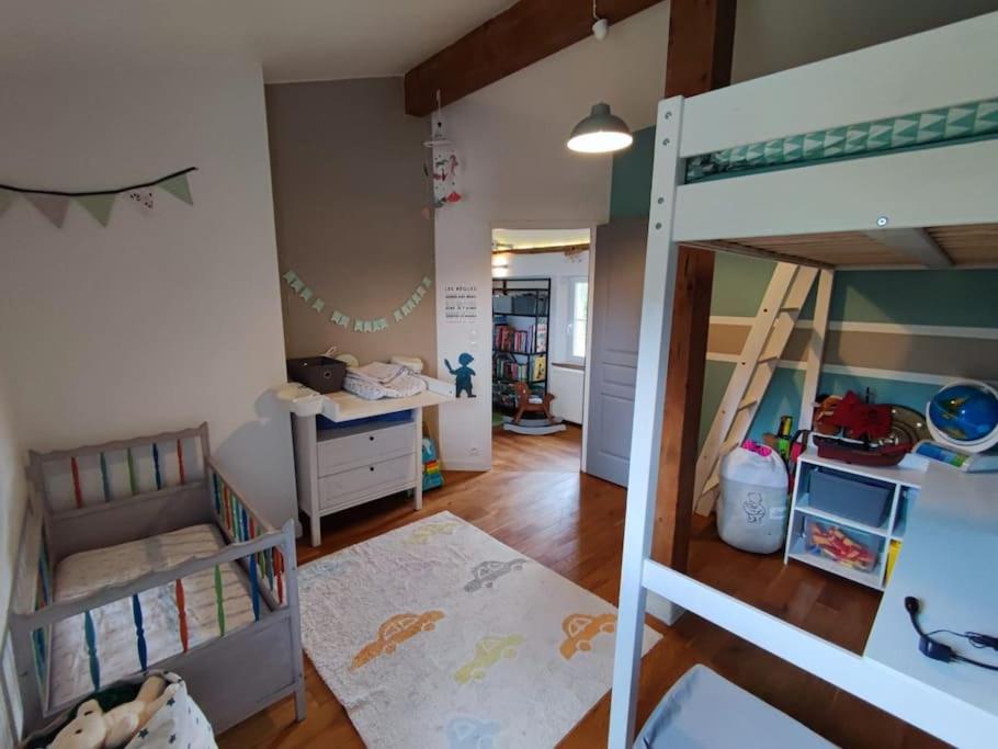 Grande maison au calme - Housity