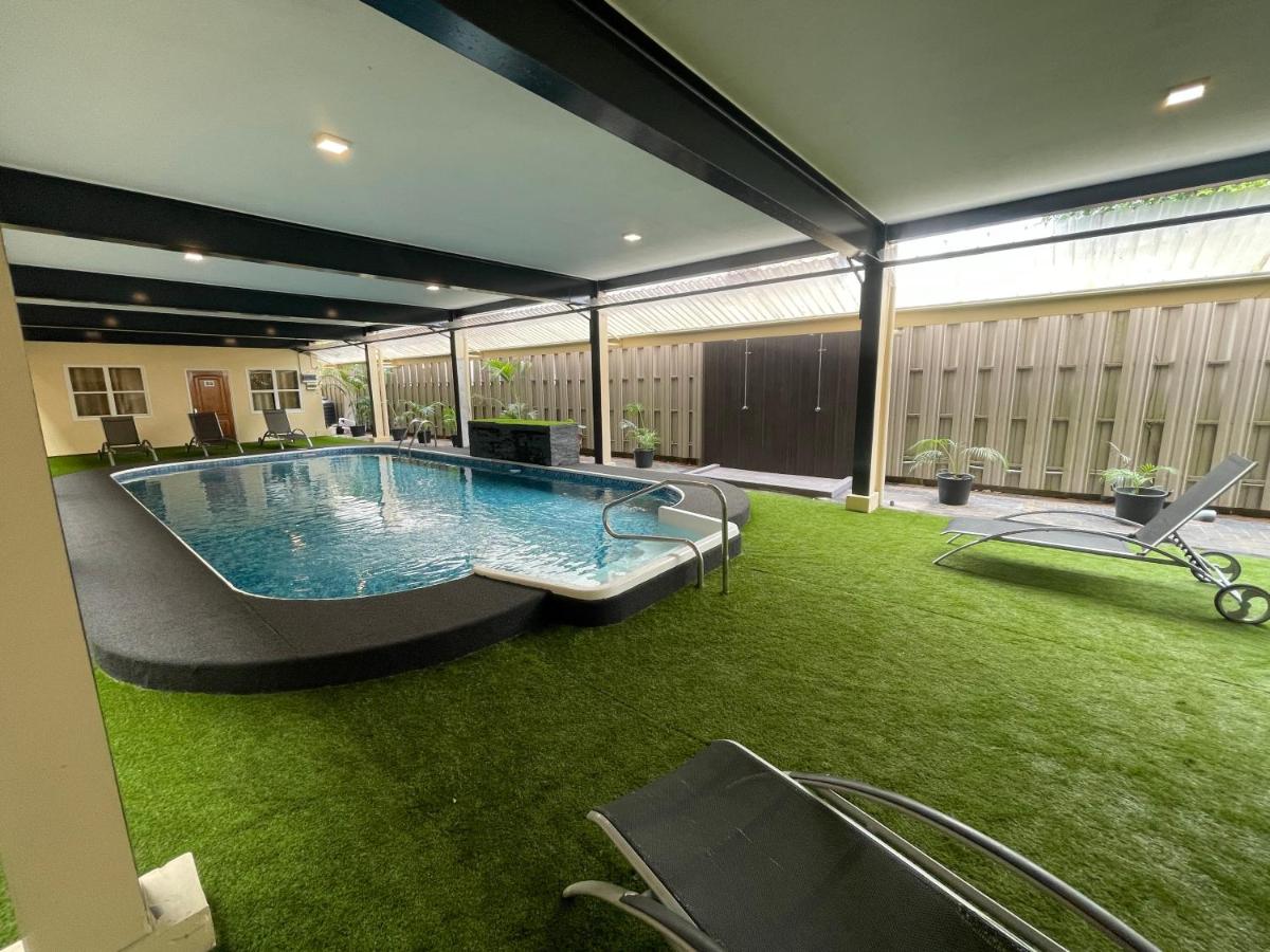 101 Suites - Housity