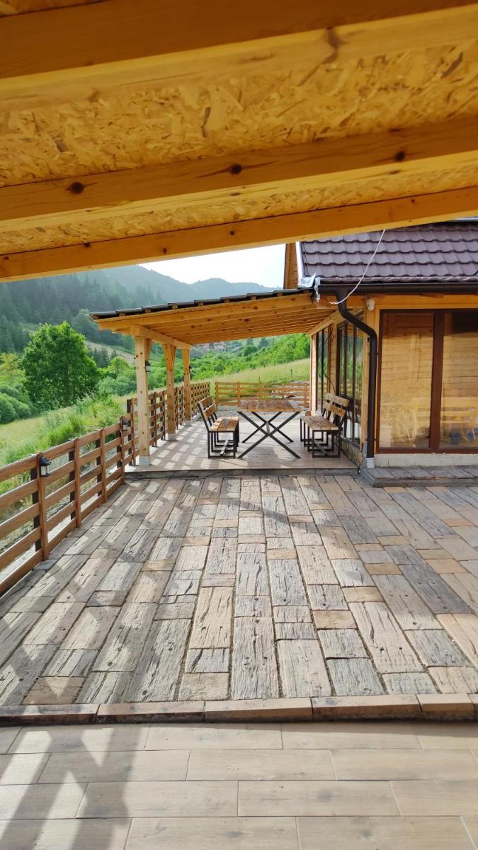 Zlatni pogled - Housity