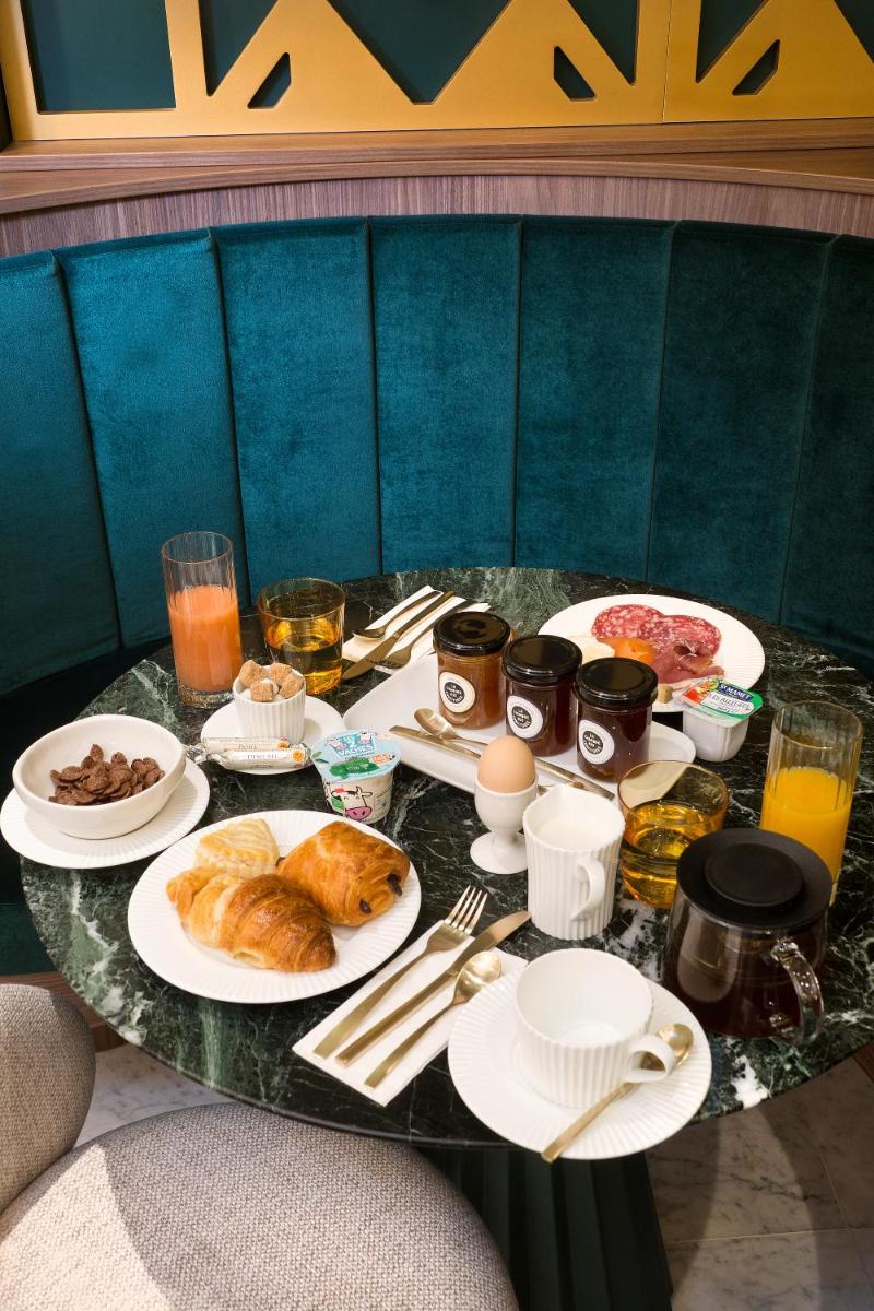 Nourriture dans l'hôtel ou à proximité