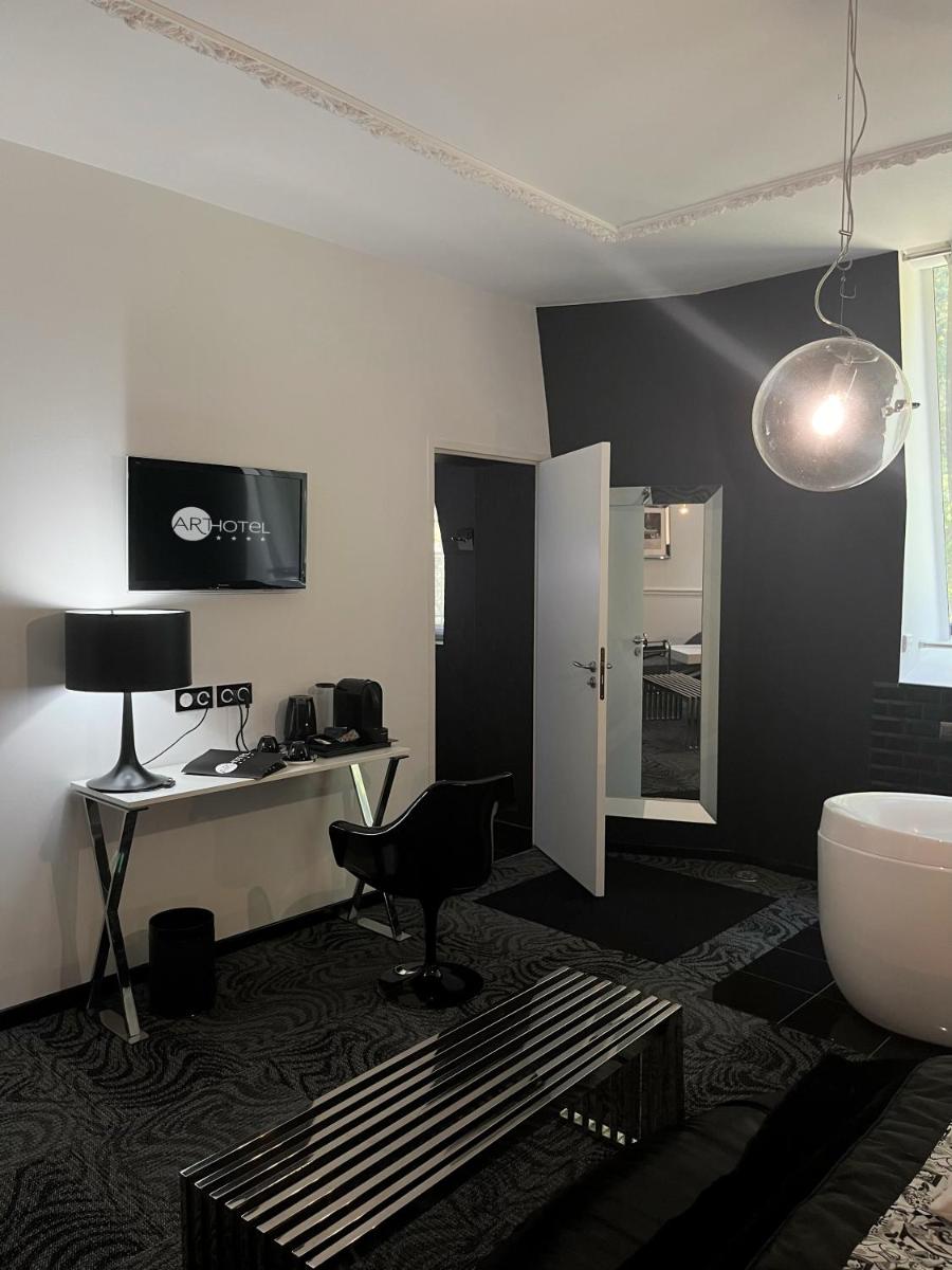 Cuisine ou kitchenette dans l'établissement Art Hotel