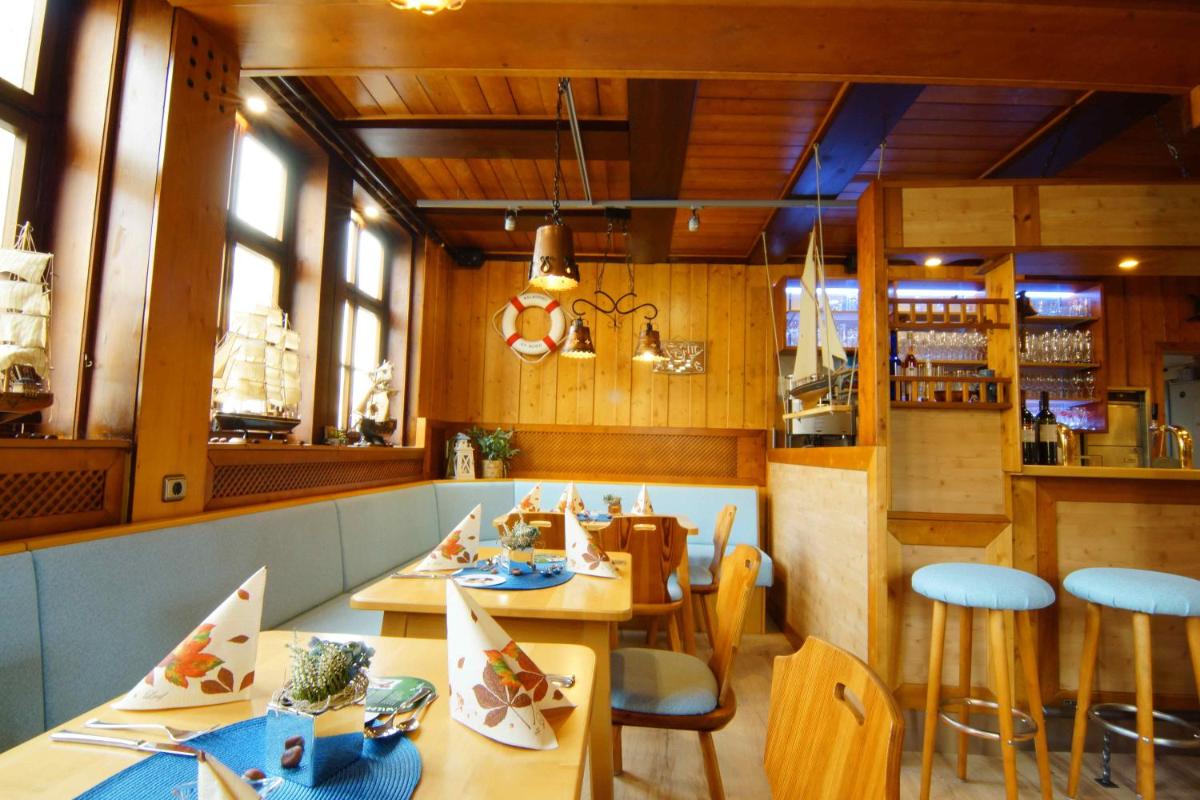 Hotel zum Schiffchen - Housity