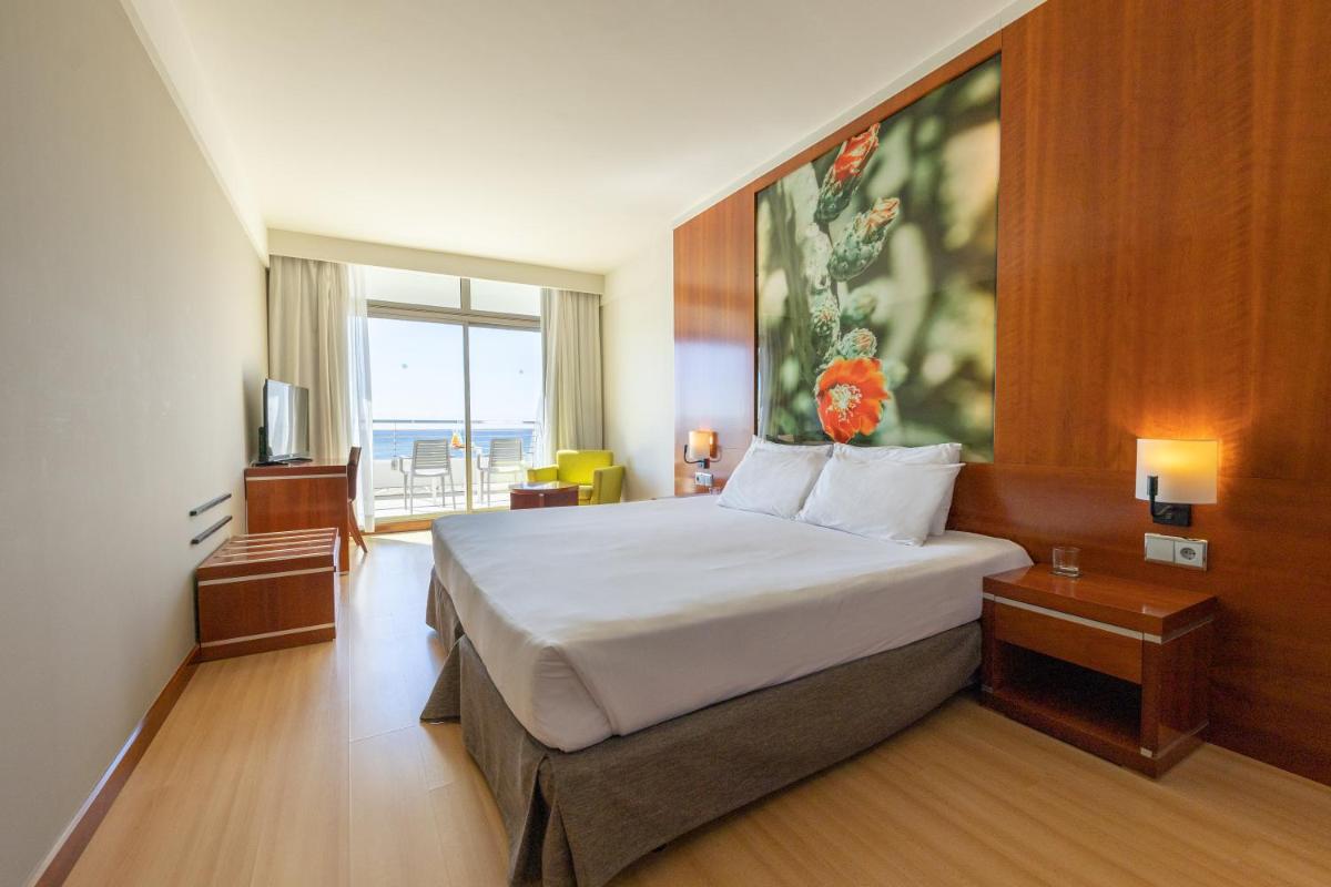 Cama o camas de una habitación en Eurostars Las Salinas