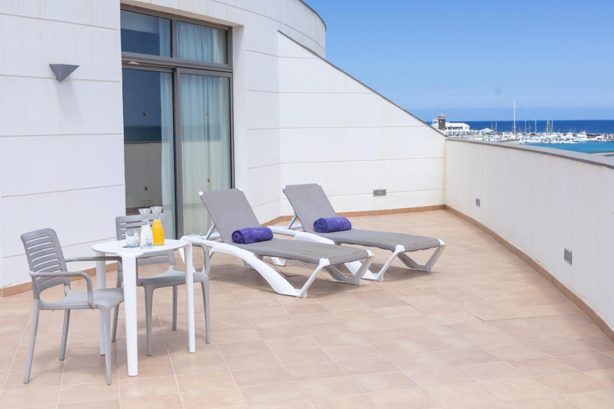 Un balcón o terraza de Eurostars Las Salinas