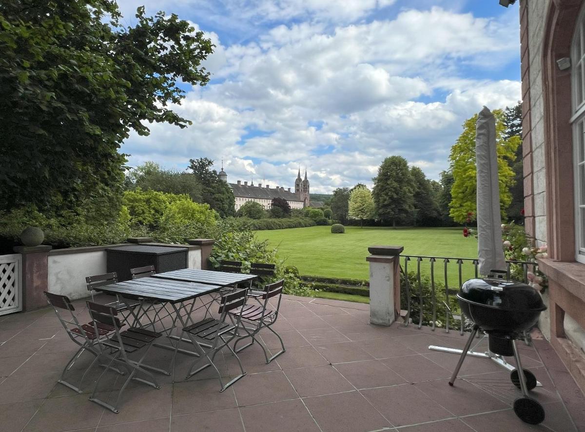 Teehaus im Schlosspark Weltkulturerbe Corvey - Housity