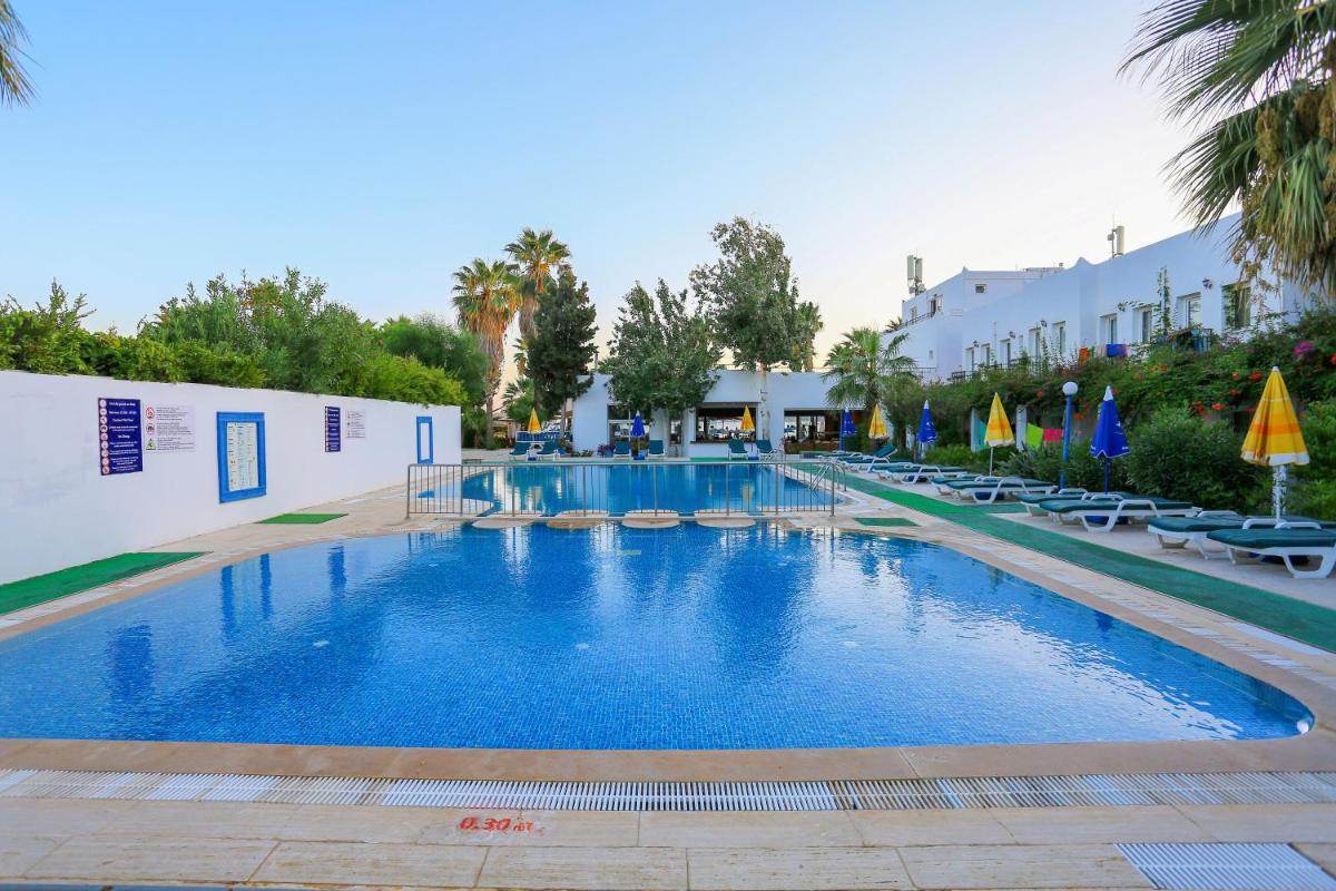 Hotel Baba - Housity