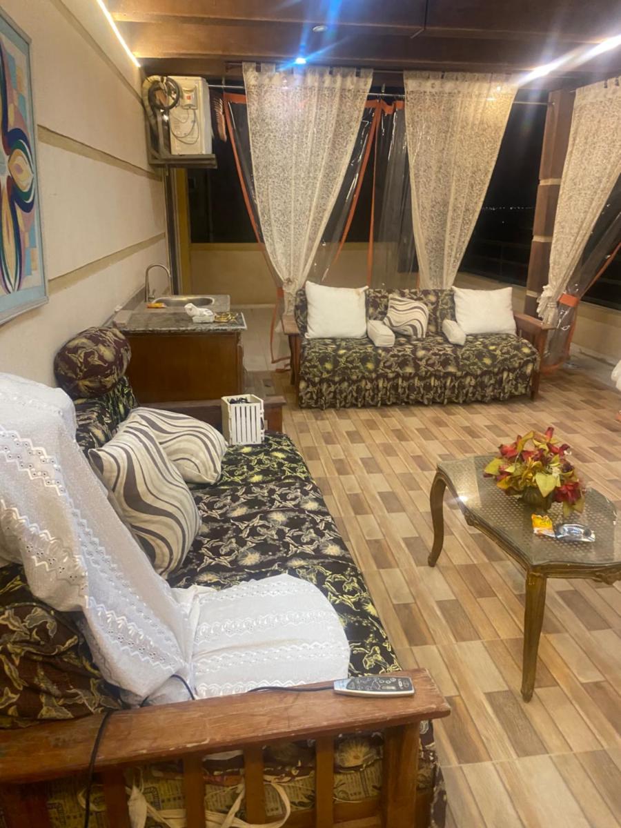 Lovely Villa 5- bedroom with Overflow Pool with Nice Garden at Green Oasis Resort - Housity