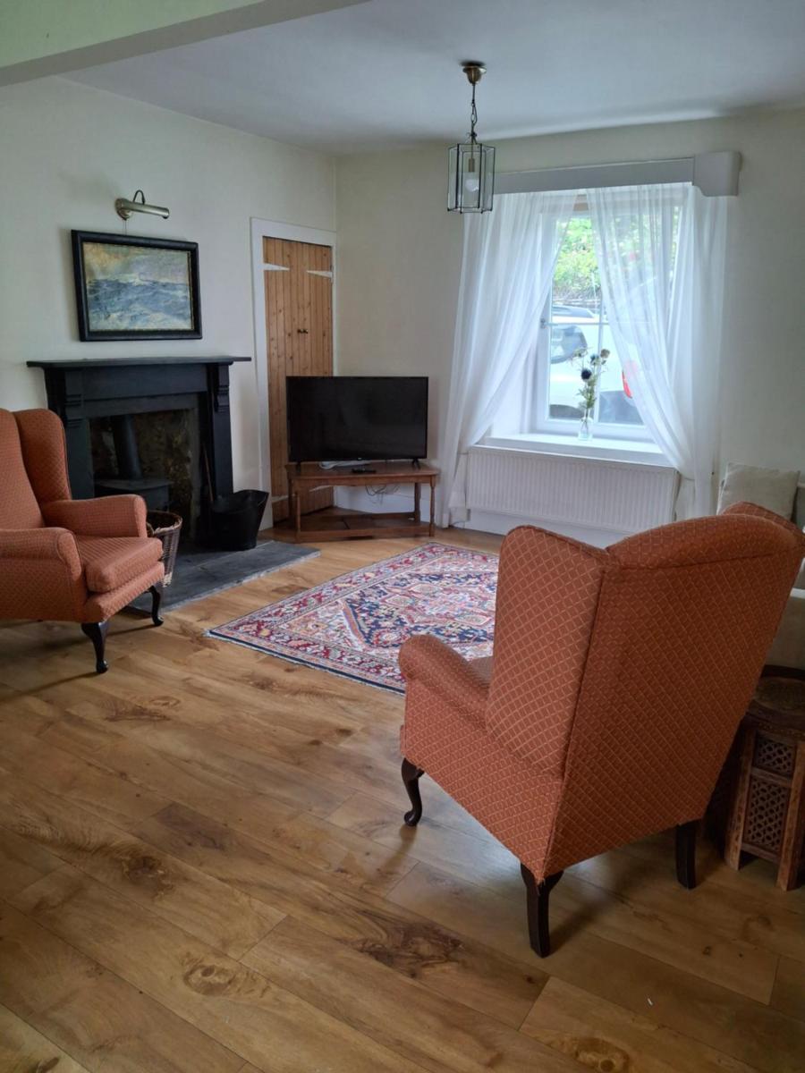 Aberlour Cottages - Bolthole & Retreat - Housity