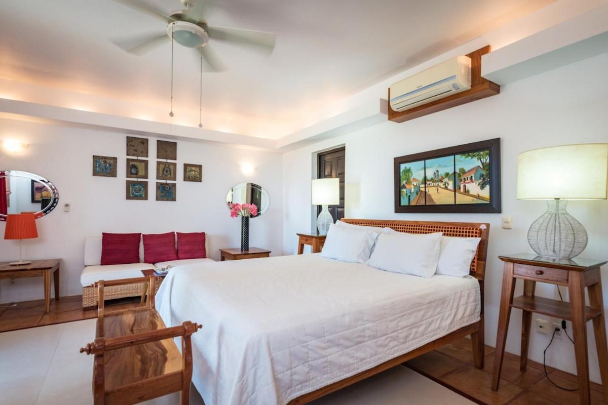 Luxury Ocean View Villa Esplendorosa - Housity