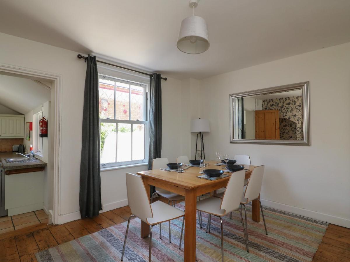 Rose Cottage - Housity