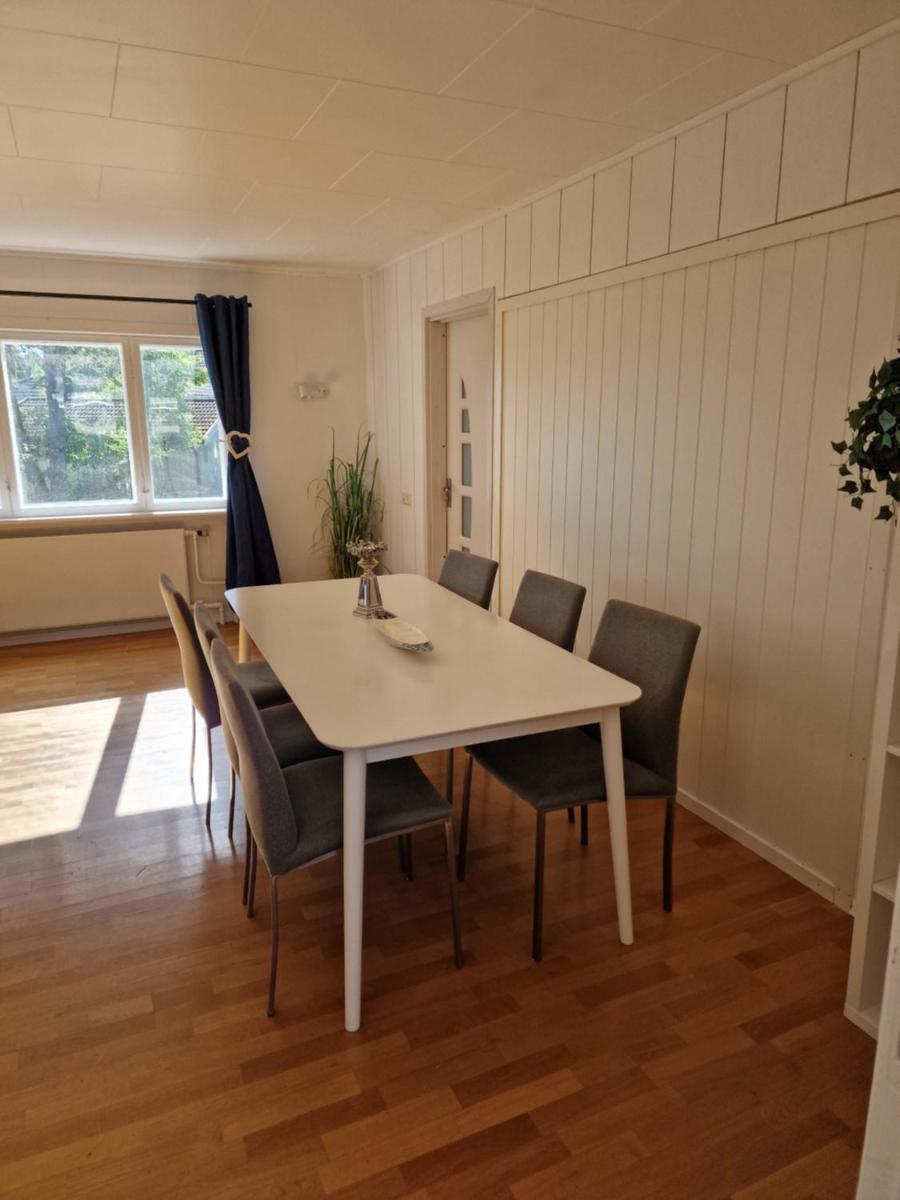 Aadarsh Villa rom -9 min from Oslo Airport - Housity