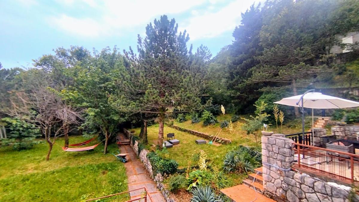 Amazing Sea-Mountain Valley View House with 3 Terraces and Huge Chill Gardens, 5min from the Sea! - Housity