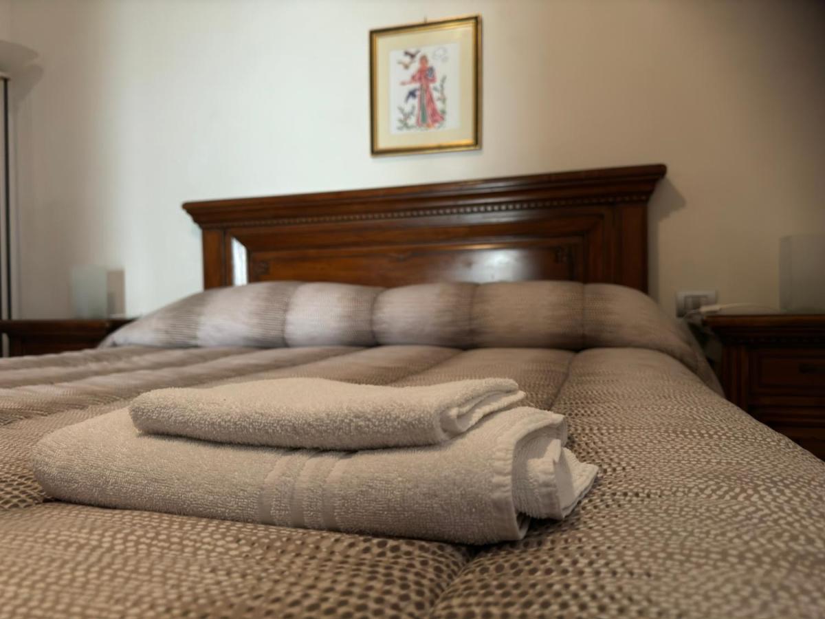 Villa del Biondo - Housity