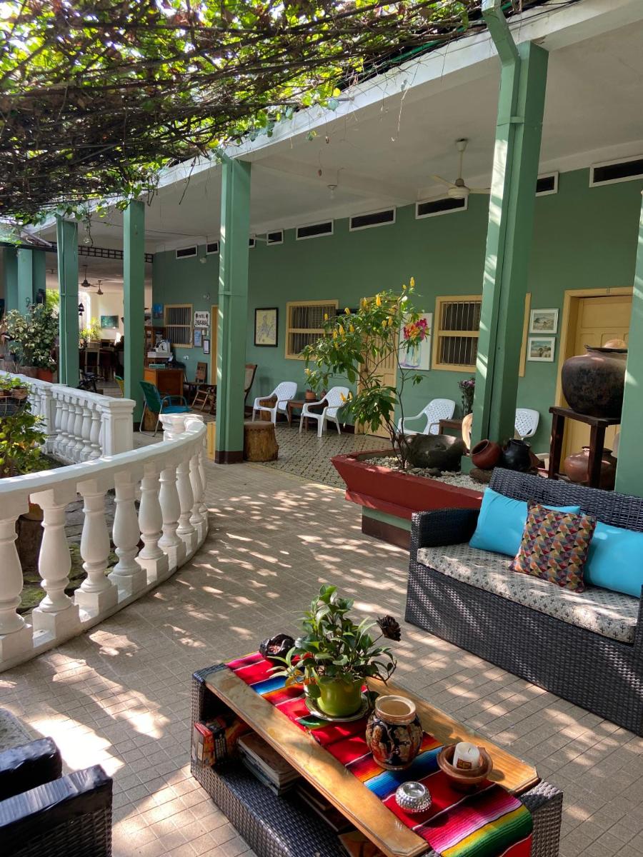 Hotel Villa de las Palmas - Housity