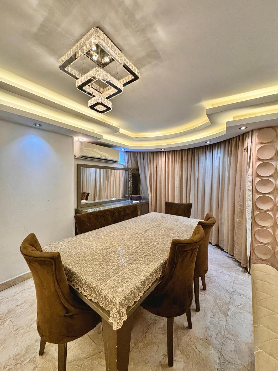 Luxurious Apartment - Housity
