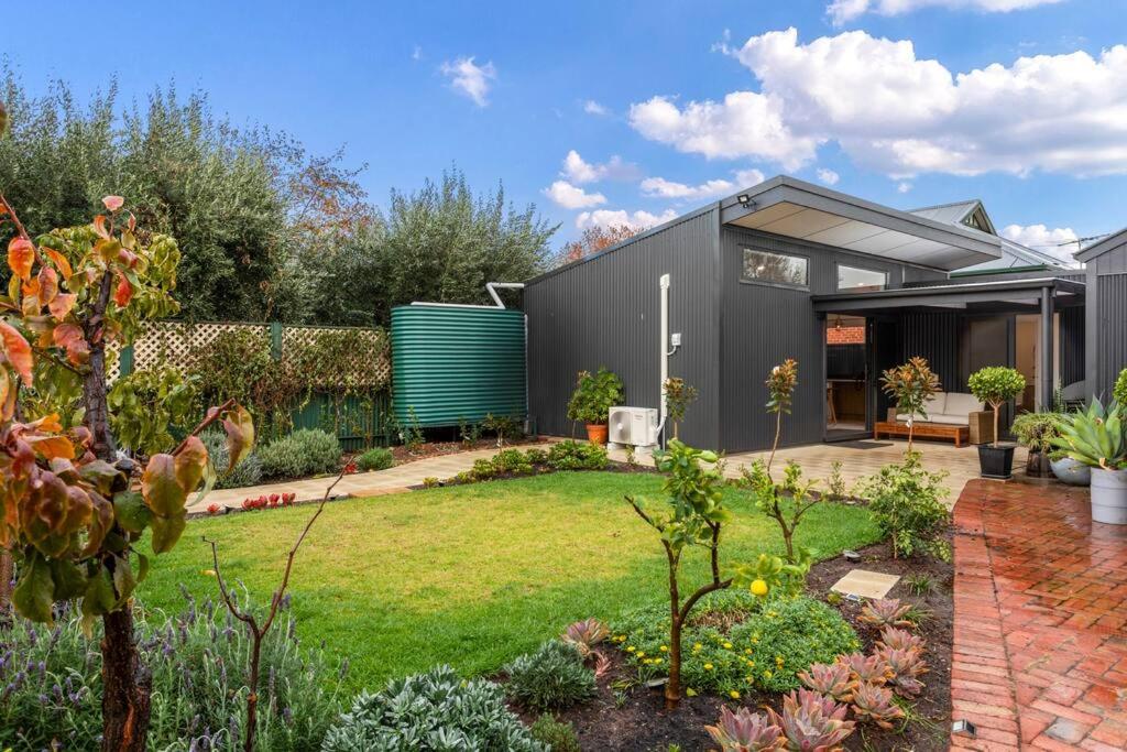 Suitetrails - EcoBee Studio in Garden Serenity
