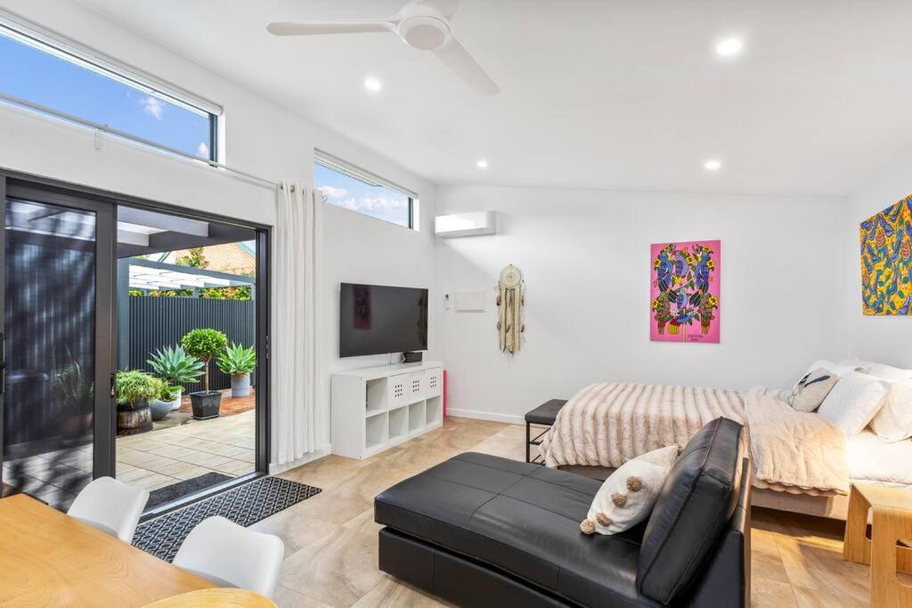 Suitetrails - EcoBee Studio in Garden Serenity