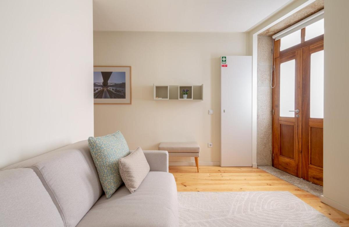 GuestReady - Catorze de Outubro Houses 427 - Housity