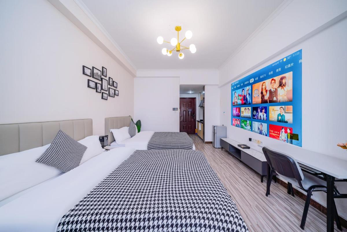Guangzhou Lijing Aparthotel Pazhou Exhibition Center - Next to Exit D of Wanshengwei MTR Station - Housity