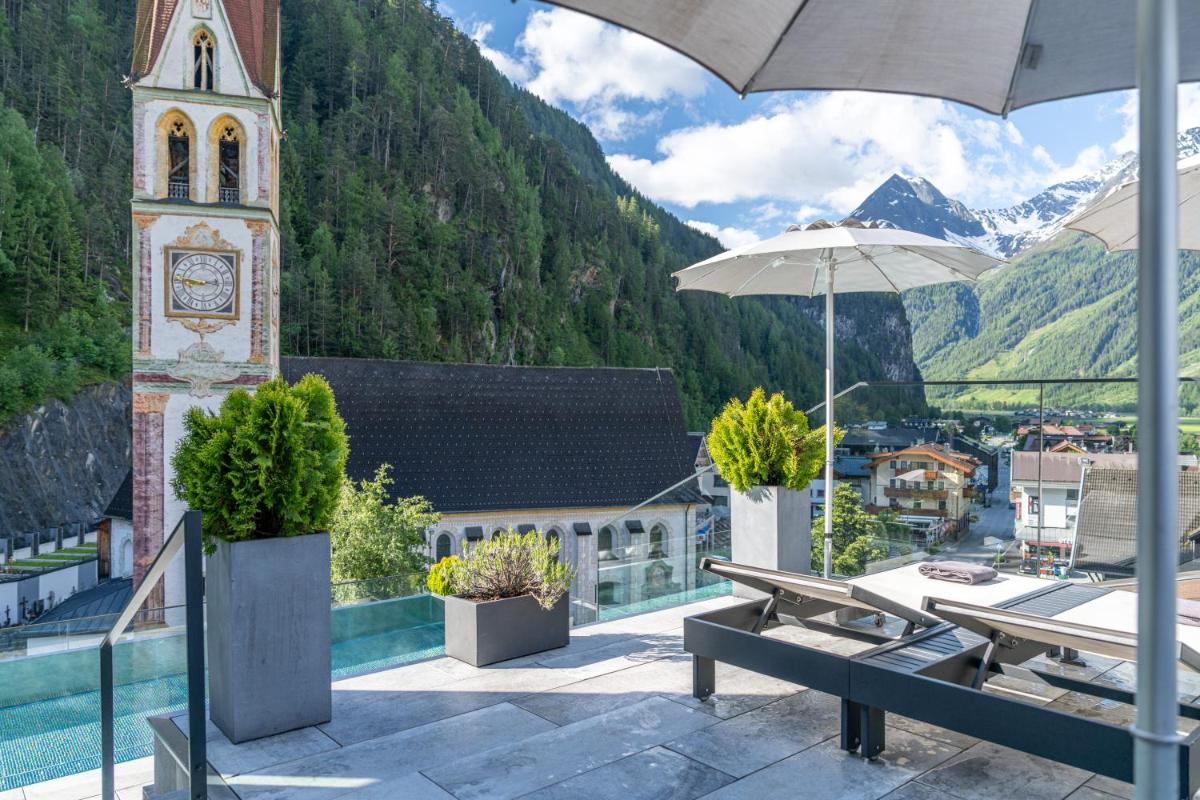 Hotel Stern - Housity