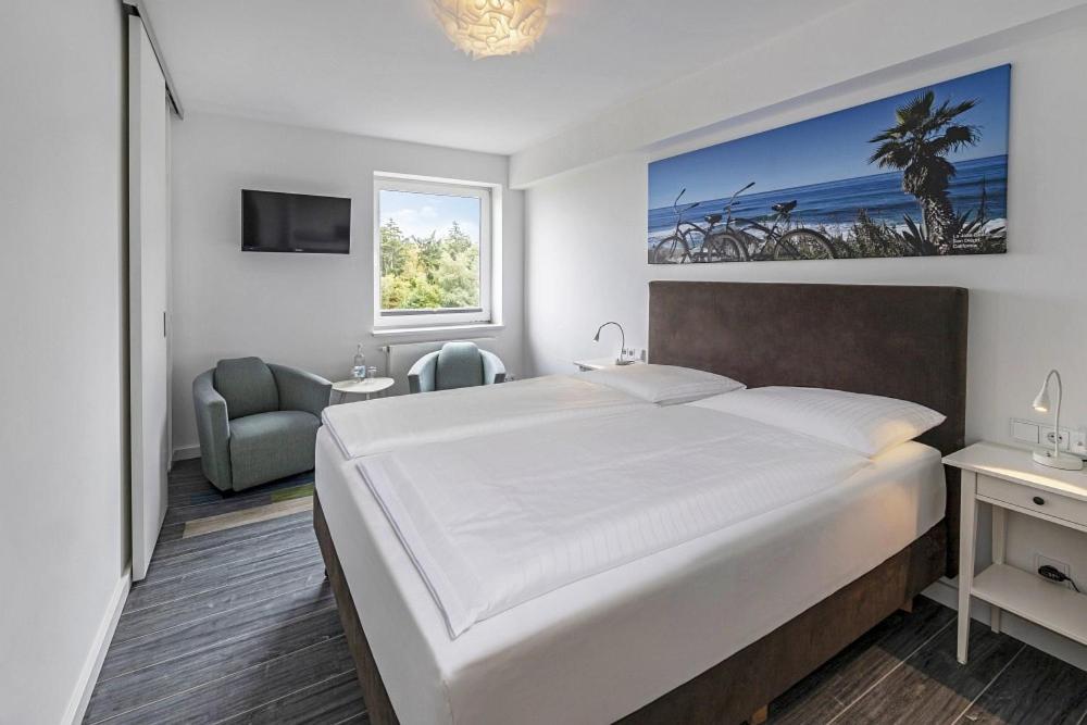 Beach Hotel California - Housity