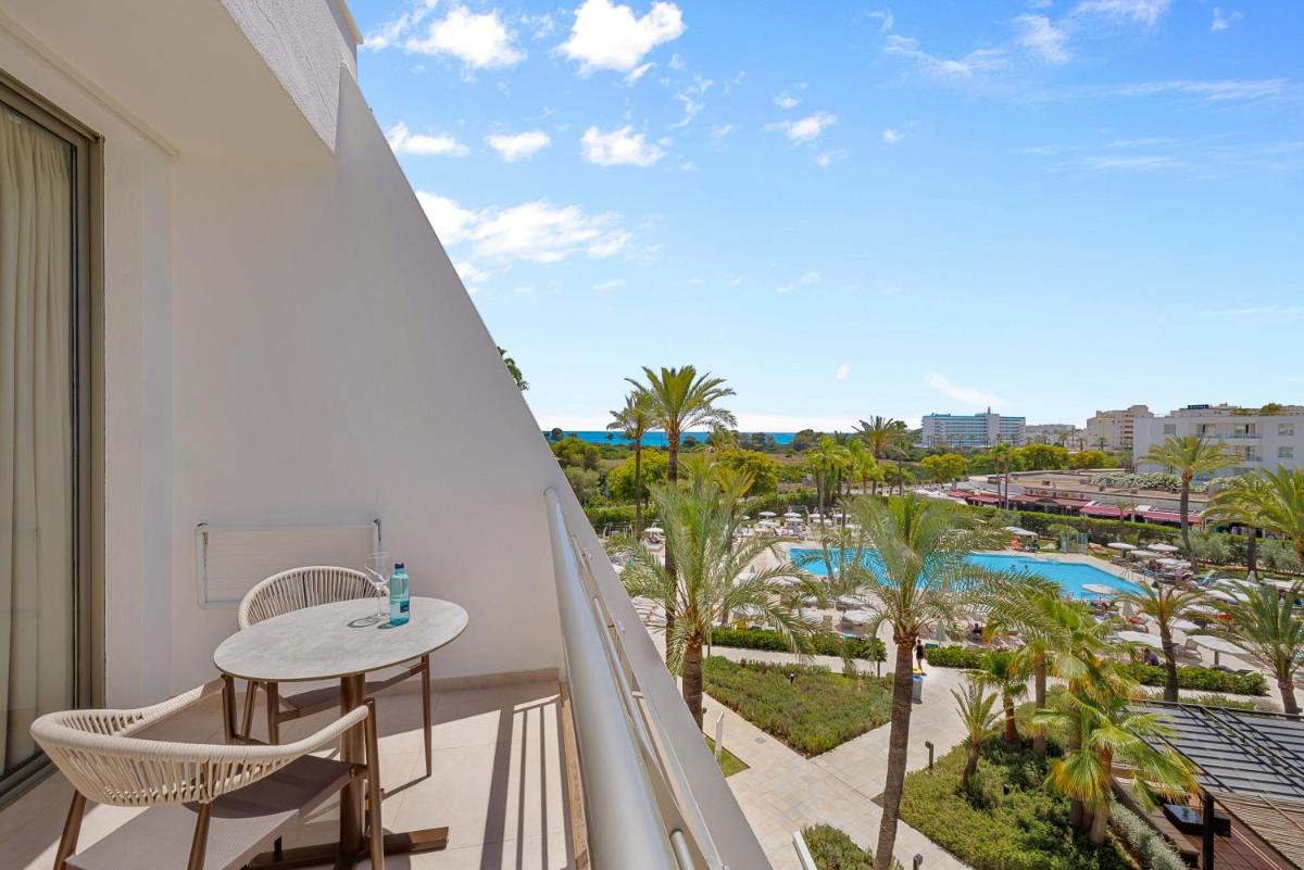 Piscina en o cerca de Protur Sa Coma Playa Hotel & Spa