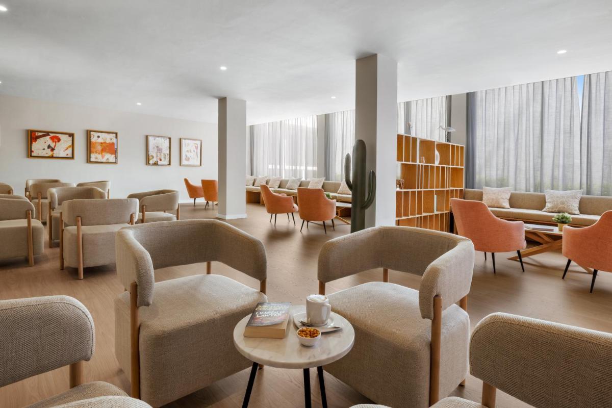 Zona de estar de Protur Sa Coma Playa Hotel & Spa