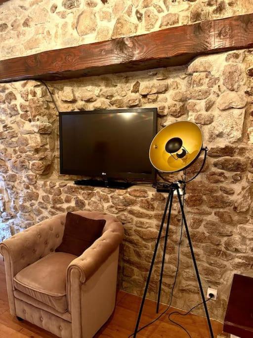 Maison chaleureuse et rustique - Housity