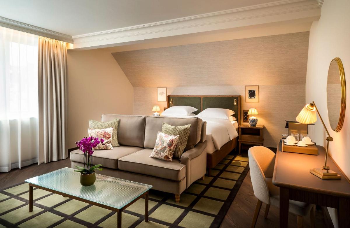 Ein Bett oder Betten in einem Zimmer der Unterkunft Brunfels Hotel, in the Unbound Collection by Hyatt