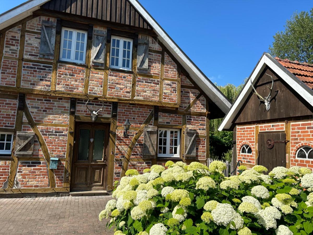 Gemütliches Fachwerkhaus am See mit Kamin - Housity