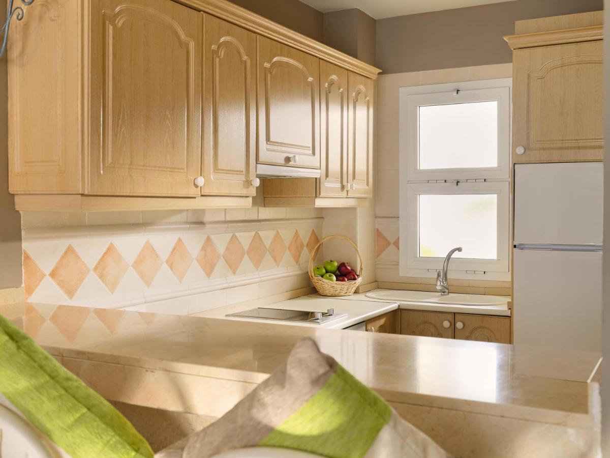 Una cocina o zona de cocina en Gran Oasis Resort