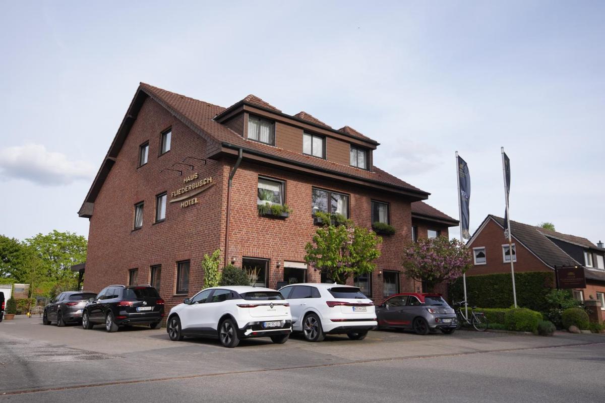 Haus Fliederbusch - Housity