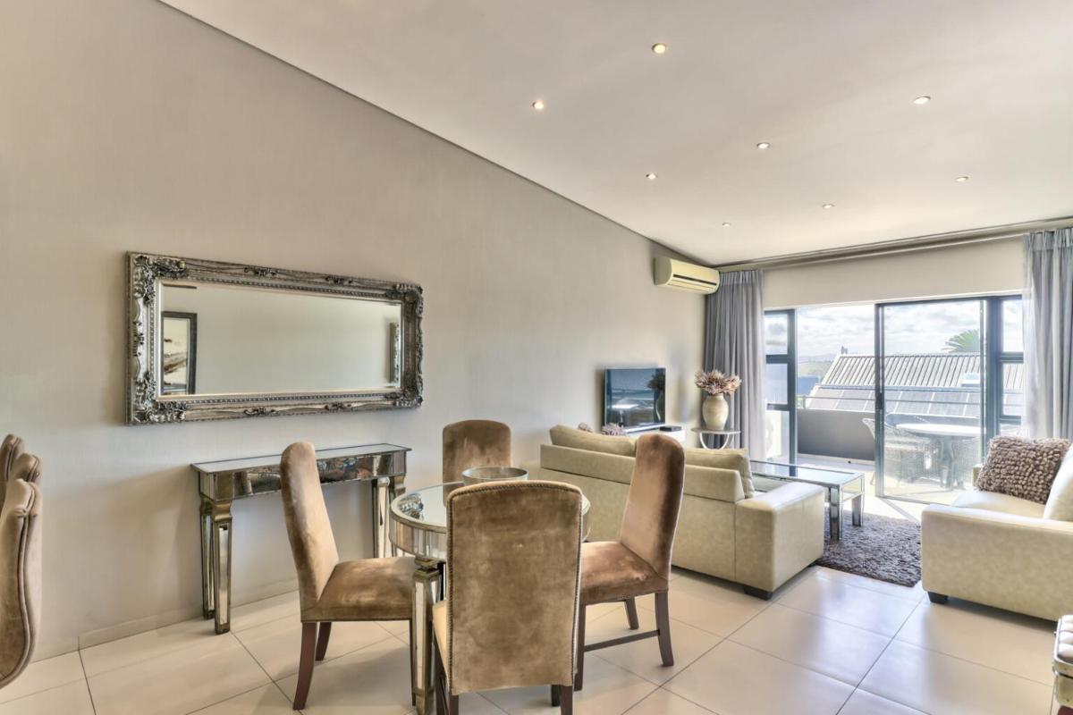 Heritage Square Apartments - Housity