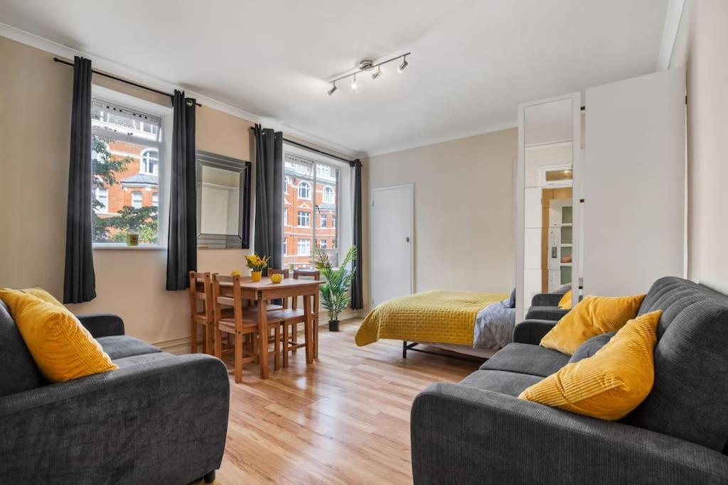 LUXstay Paddington Apartment - Sleeps up to 6 - Housity