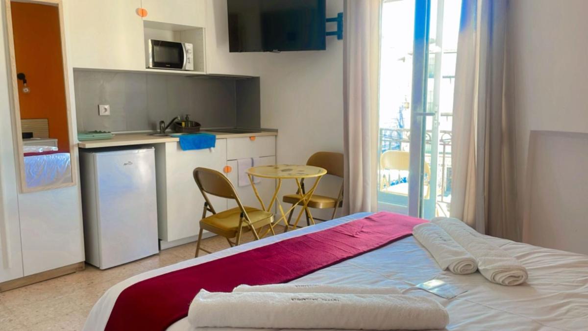 Hotel Arganda - Housity