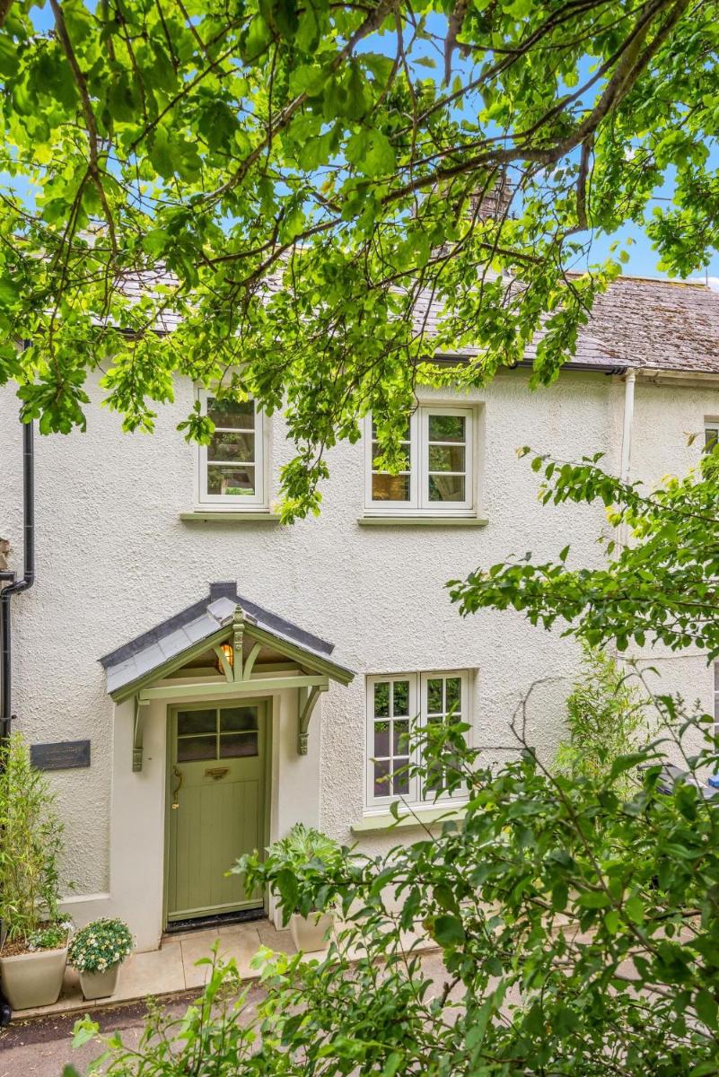 Two Mill Cottage, The Ley Arms - Housity
