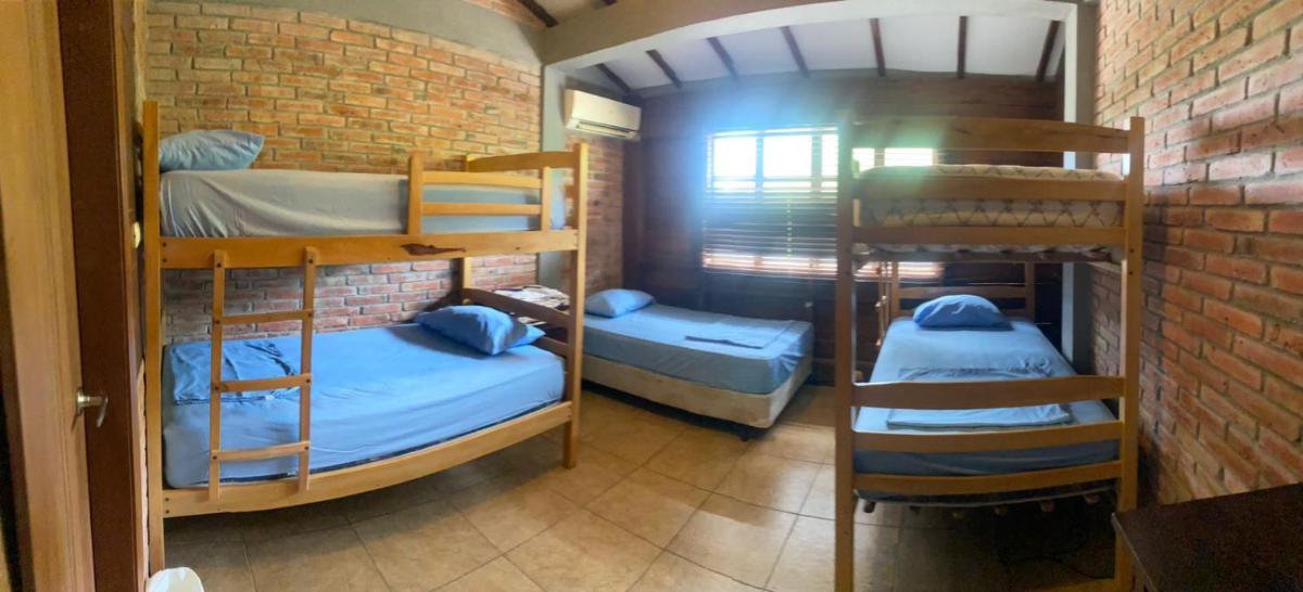 Tavarua Hotel - Housity