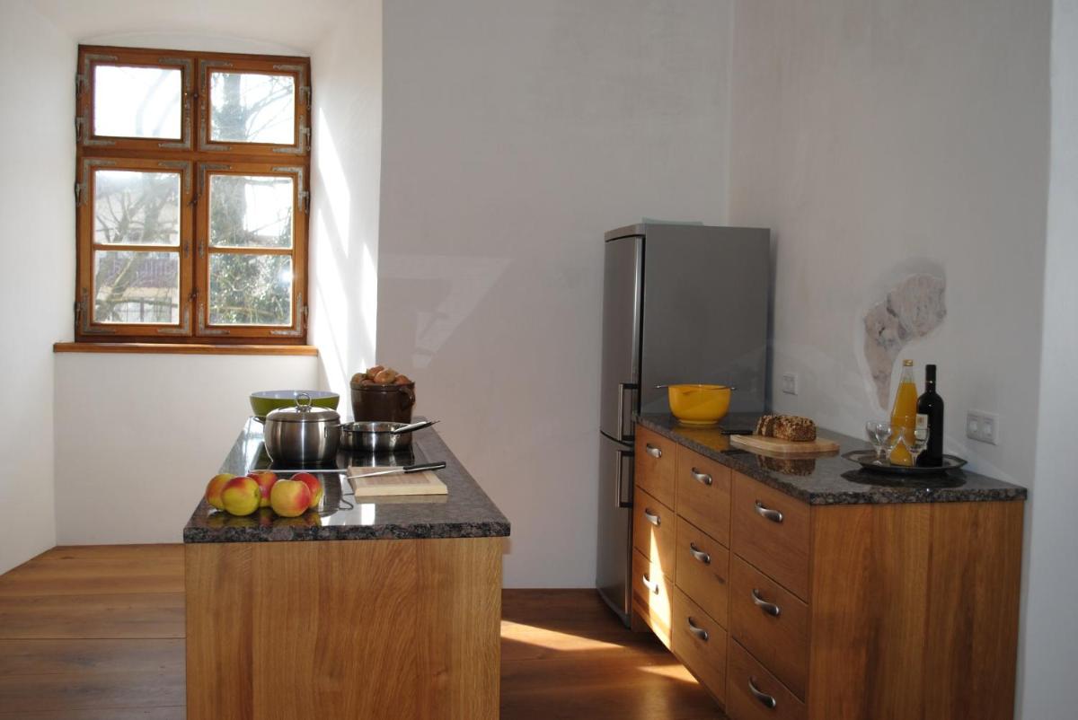 Schloss Hofstetten - Bischof-Suite - Housity