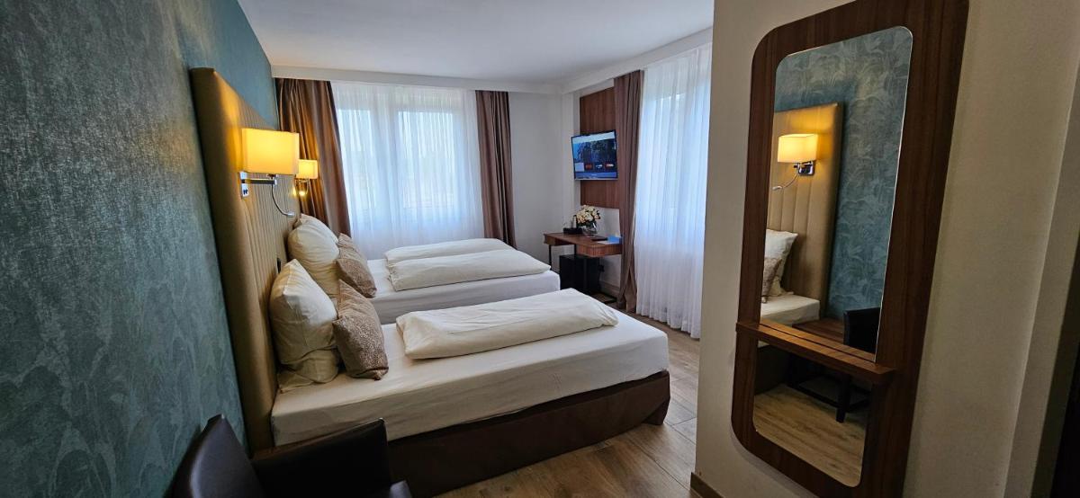 Hotel Villa Sophia - Housity