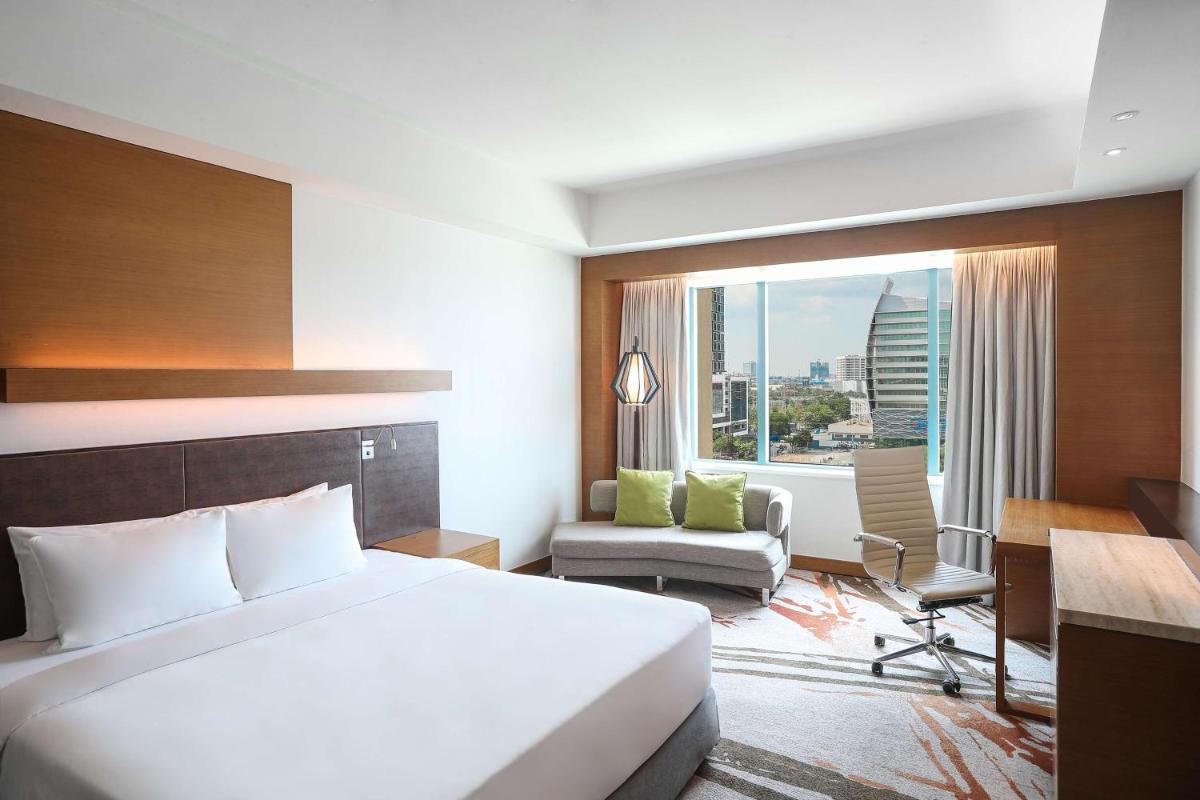 Radisson Blu Cebu - Housity