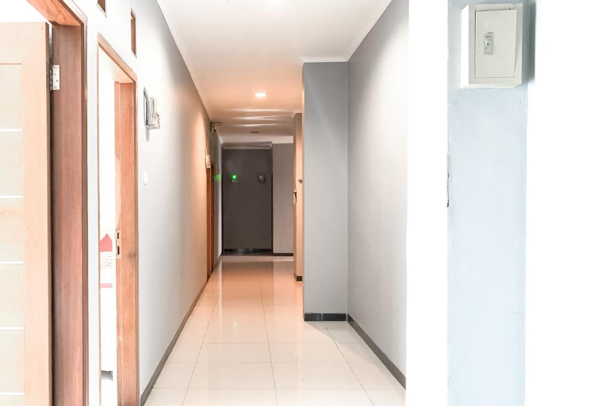 Karins Guesthouse Syariah RedPartner - Hizvo