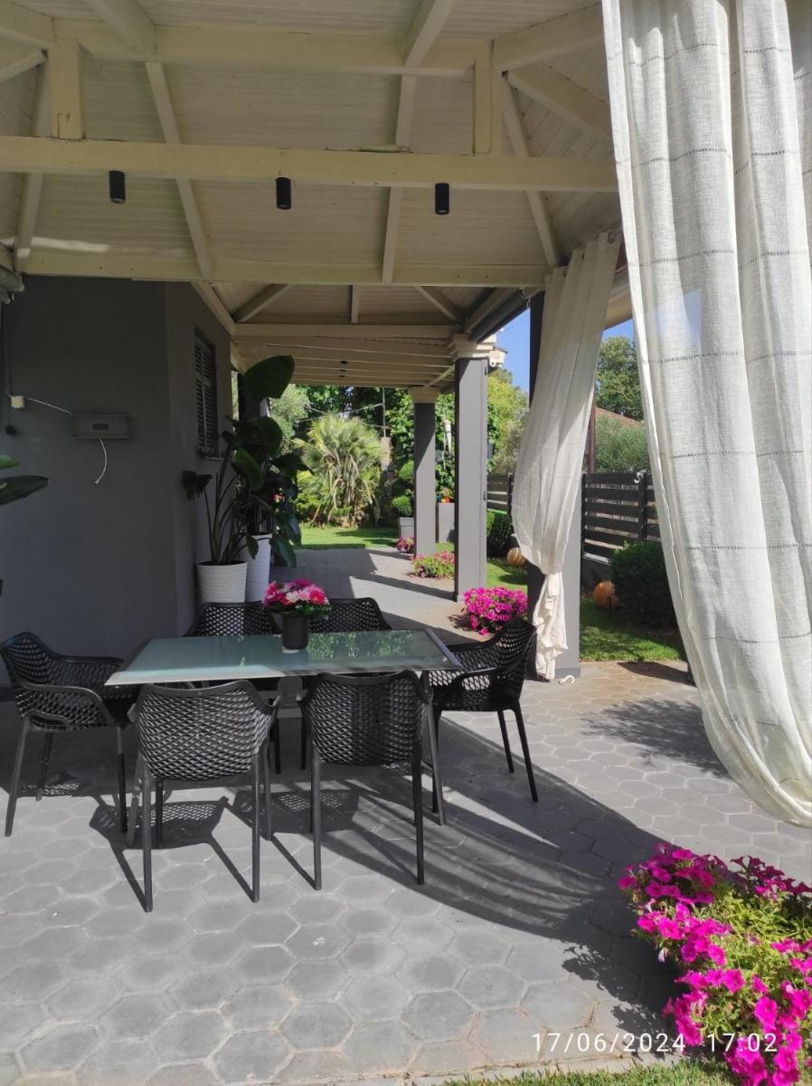 Peter's Country House - Housity
