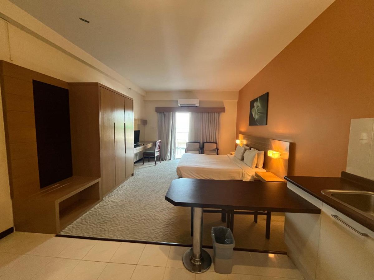 Paradise by the Sea in Penang by Veron at Rainbow Paradise - Housity
