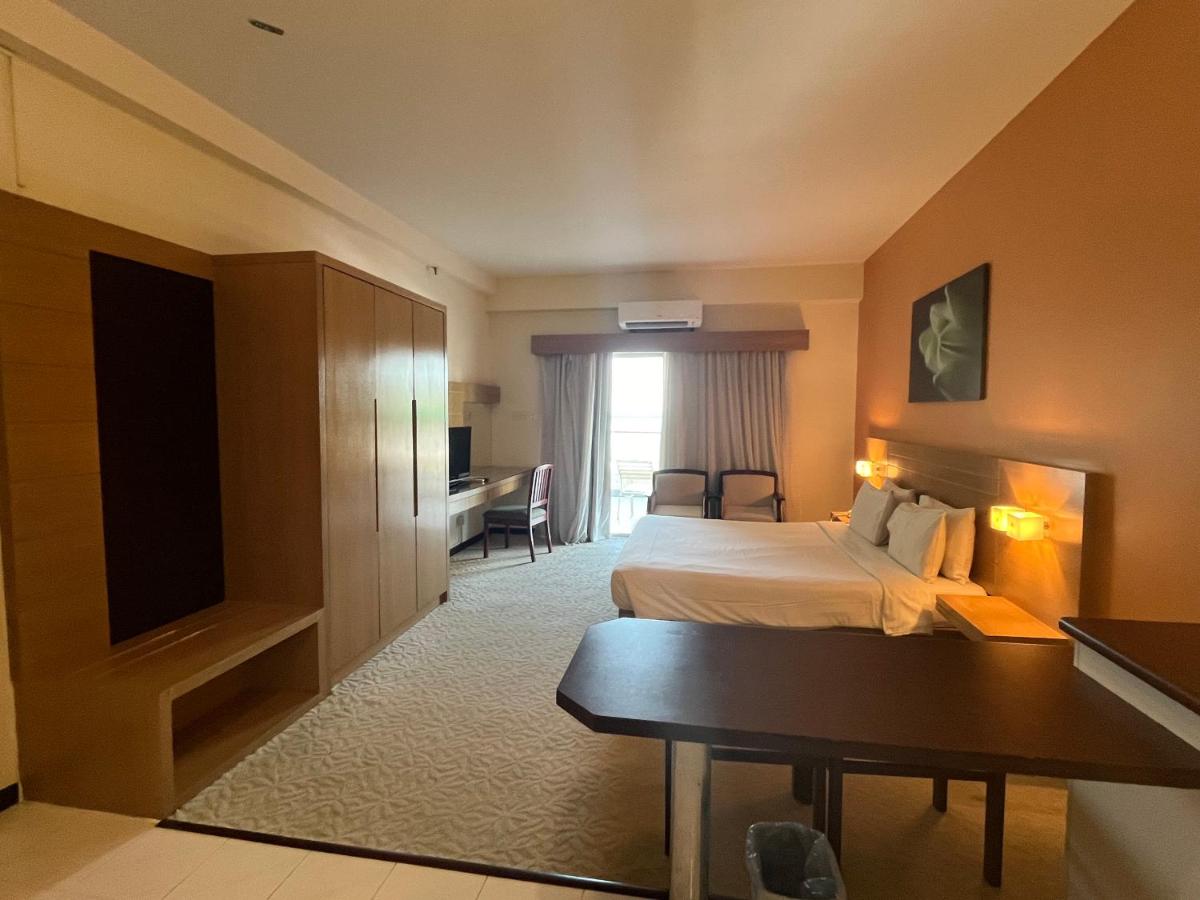 Paradise by the Sea in Penang by Veron at Rainbow Paradise - Housity