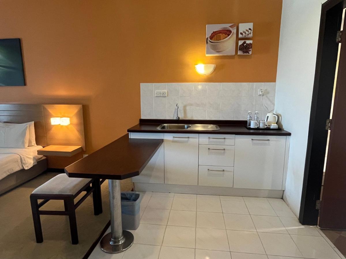 Paradise by the Sea in Penang by Veron at Rainbow Paradise - Housity