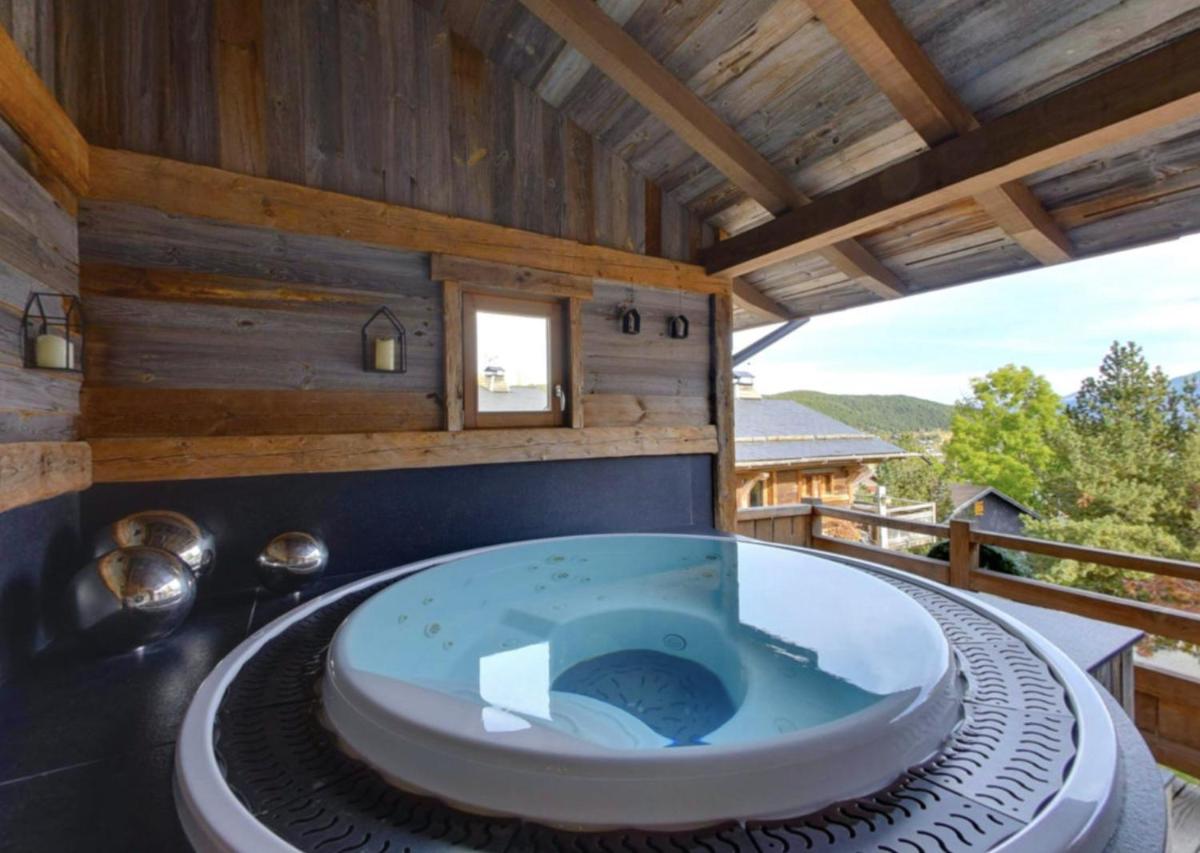 Chalets Collection Greniers D'Alpages - Les Chalets Secrets - Housity