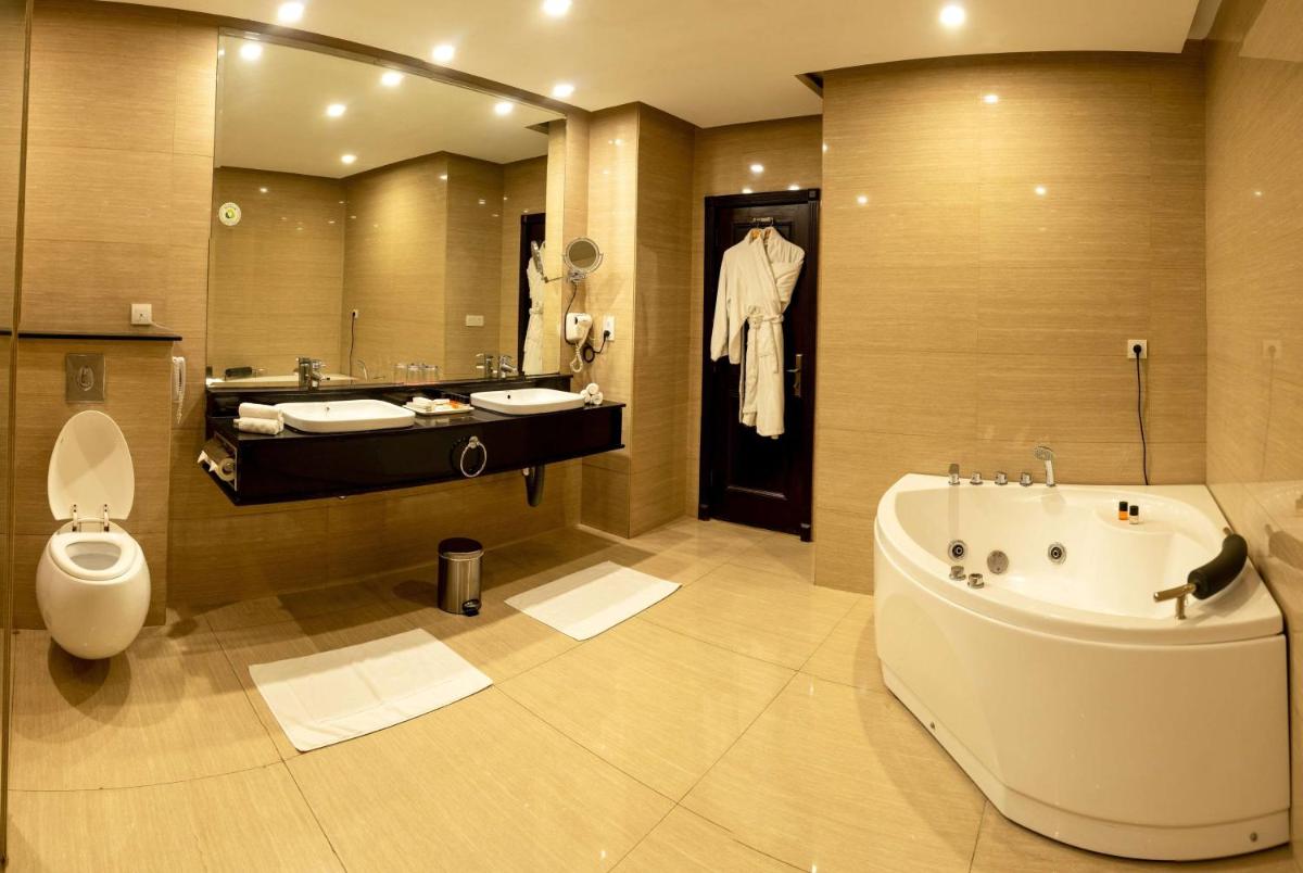 Ramada by Wyndham Islamabad - Housity