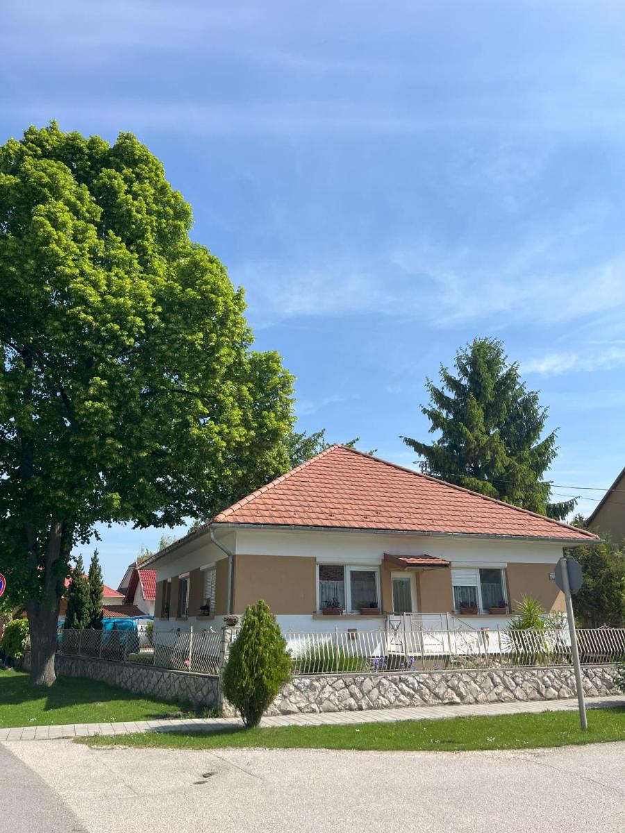 Cseresznyés Ház - Housity