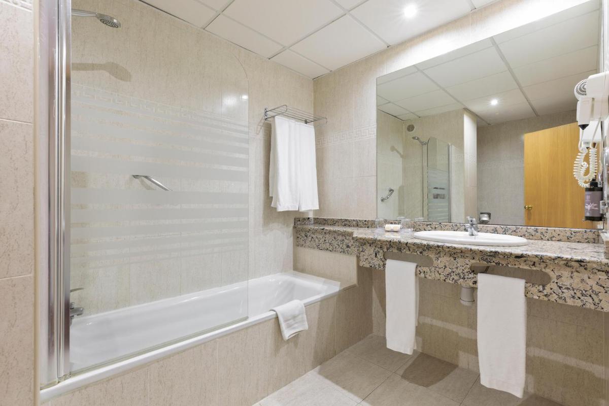 Un baño de Hotel Best Benalmadena